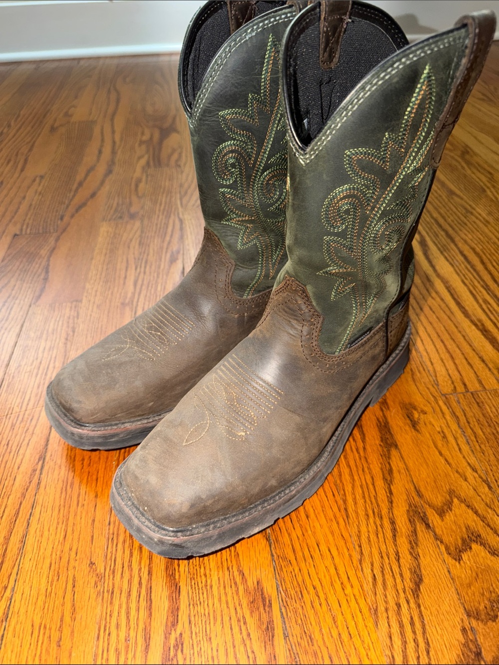 Men's Brown Leather Western Work Boots - Green Shaft Accent